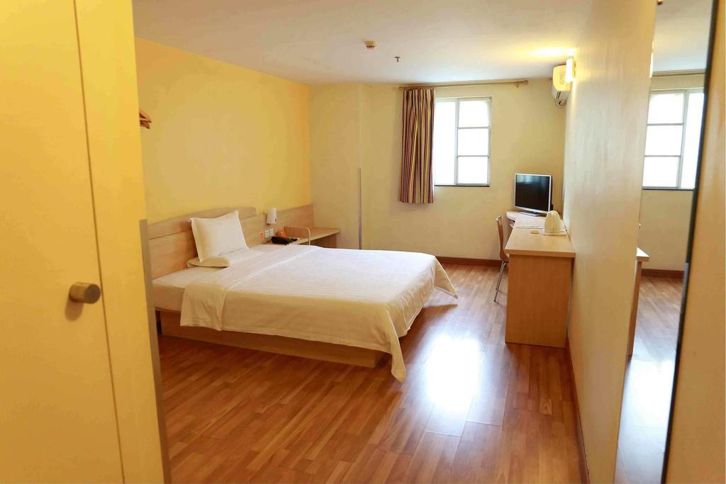 7Days Inn Luoyang Nanchang Road Wangfujing Oda fotoğraf